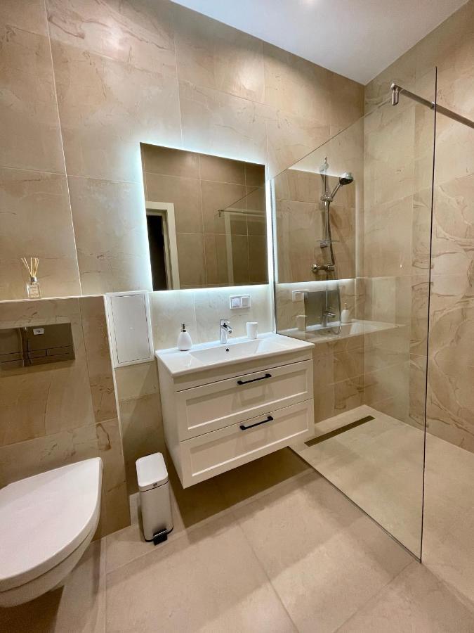 Pride Apartment Lviv Luaran gambar